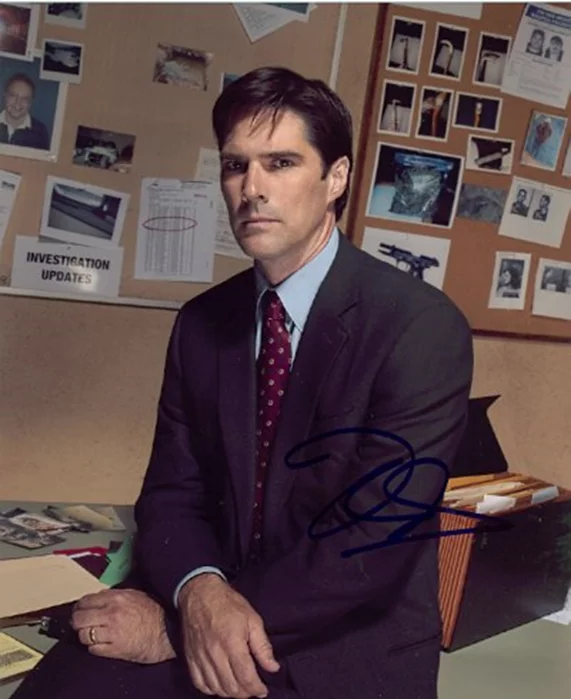 Thomas Gibson autograph
