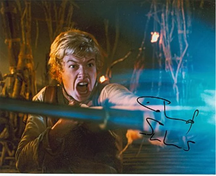 Edward Speleers autograph