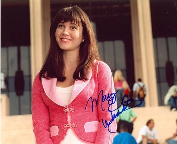 Mary Elizabeth Winstead autograph