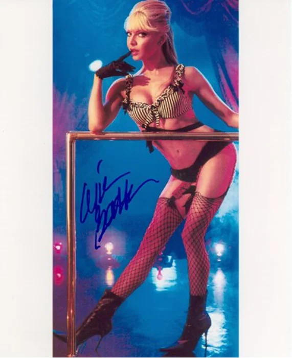 Cyia Batten autograph