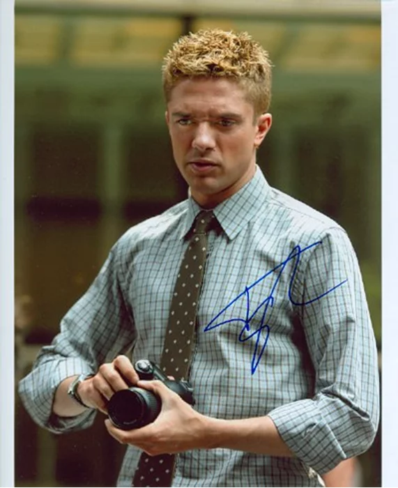 Topher Grace autograph