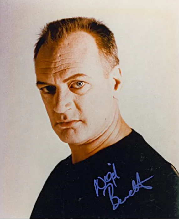 Nigel Bennett autograph