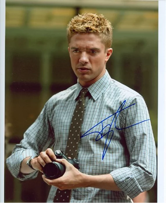 Topher Grace autograph