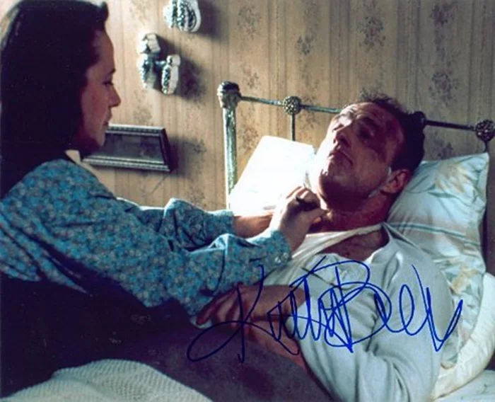 Kathy Bates autograph