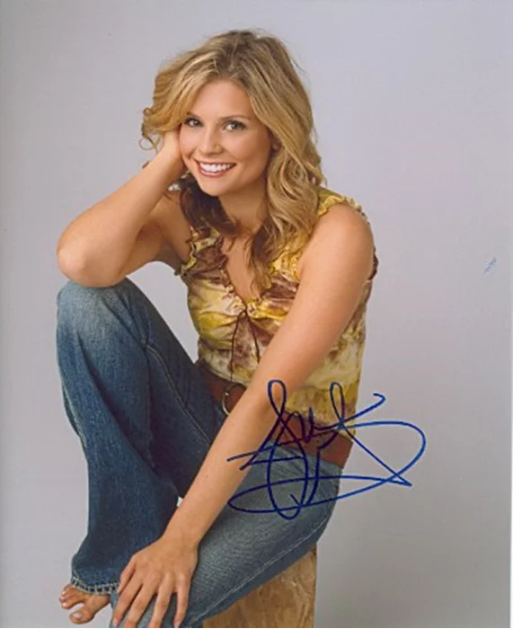 Joanna Garcia autograph