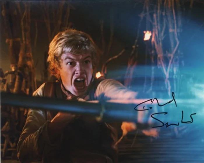 Edward Speleers autograph