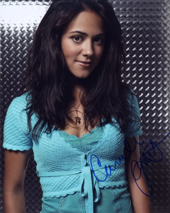 Camille Guaty autograph