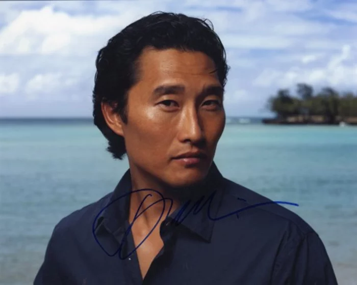 Daniel Dae Kim autograph