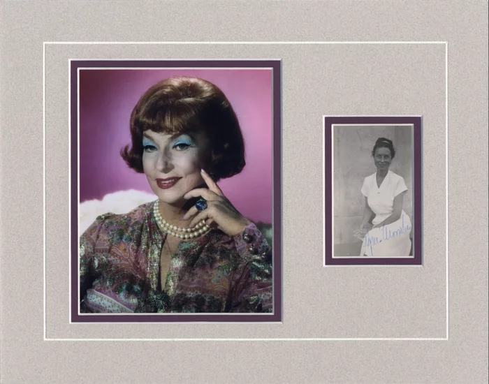 Agnes Moorehead autograph