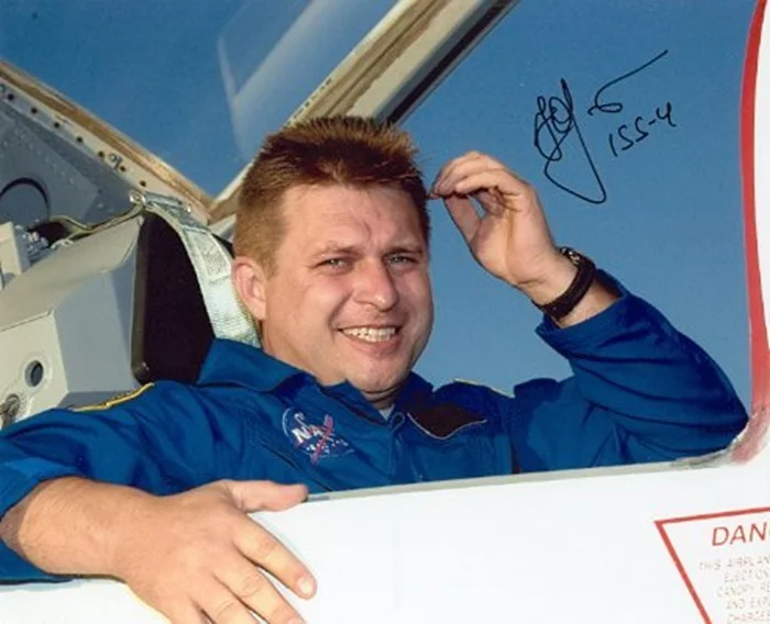 Yuri Onufriyenko autograph