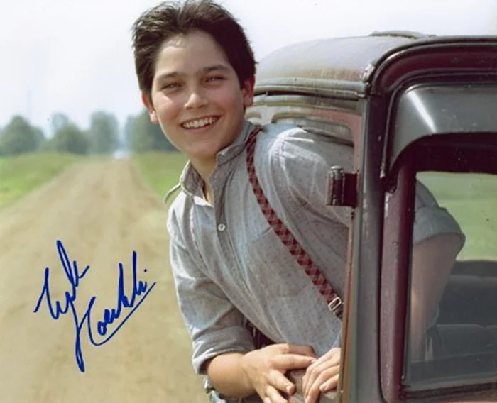 Tyler Hoechlin autograph