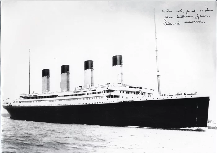 Millvina Dean autograph