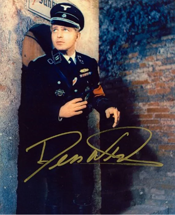Derren Nesbitt autograph
