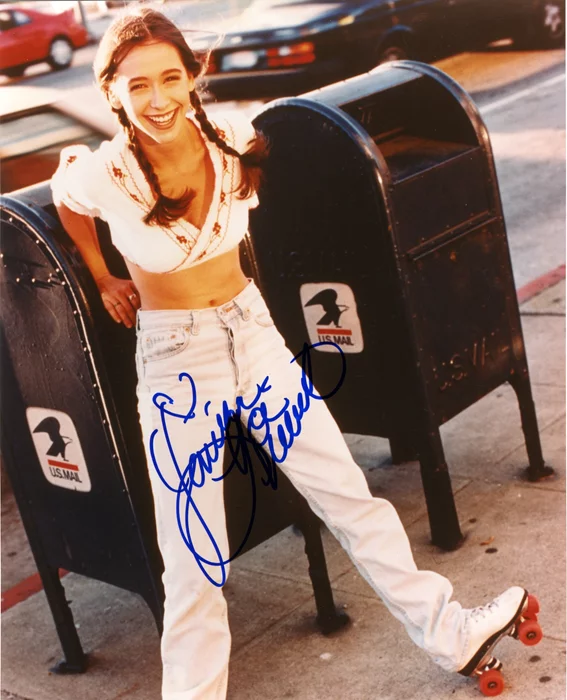 Jennifer Love Hewitt autograph