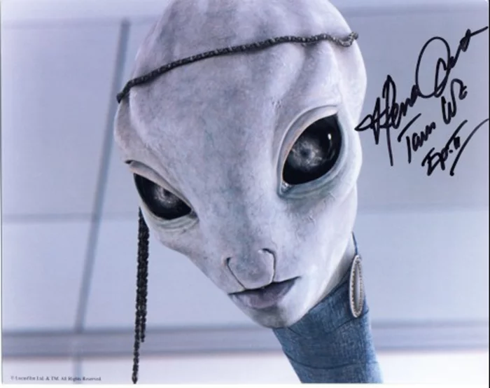 Rena Owen autograph