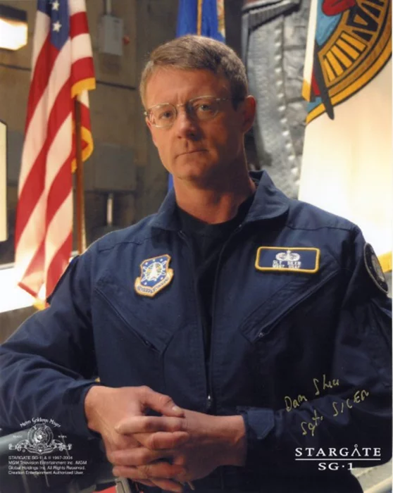 Dan Shea autograph