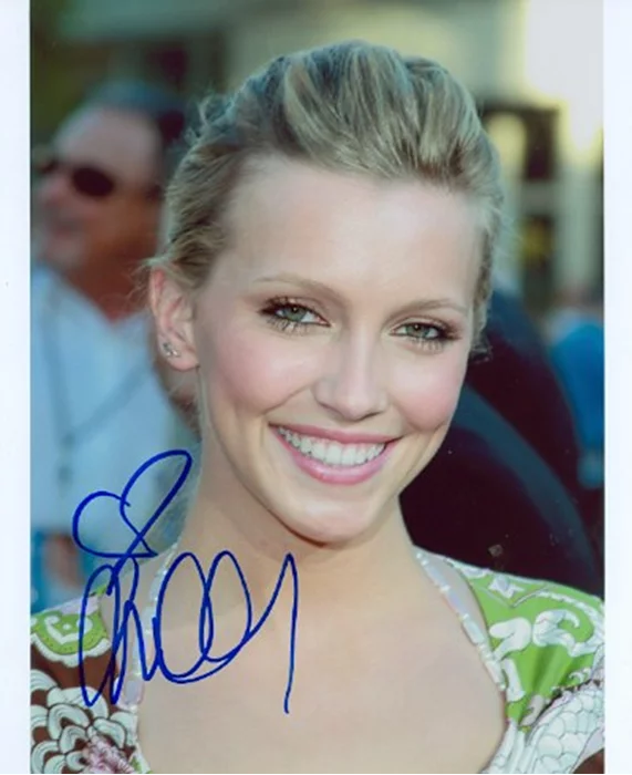Katie Cassidy autograph