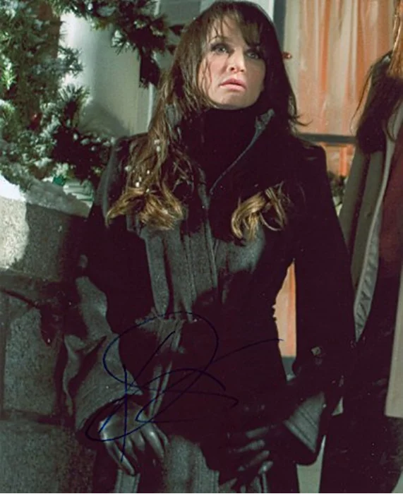 Kristen Cloke autograph