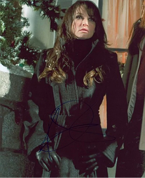 Kristen Cloke autograph