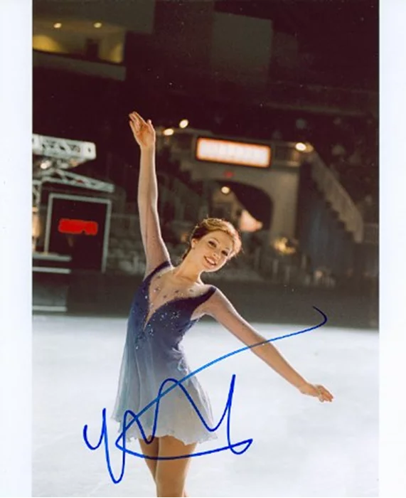 Michelle Trachtenberg autograph