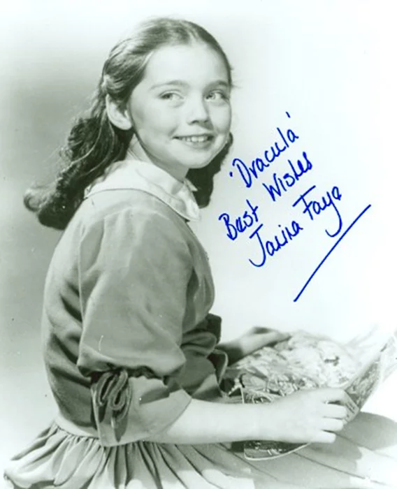 Janina Faye autograph