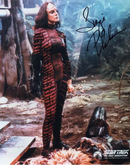 Suzie Plakson autograph