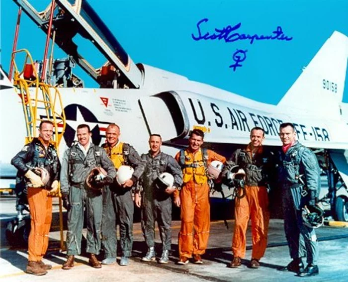 Scott Carpenter autograph