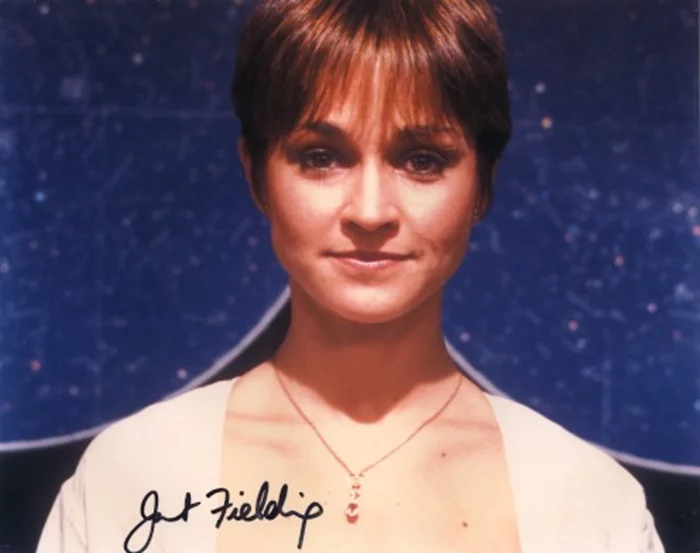 Janet Fielding autograph