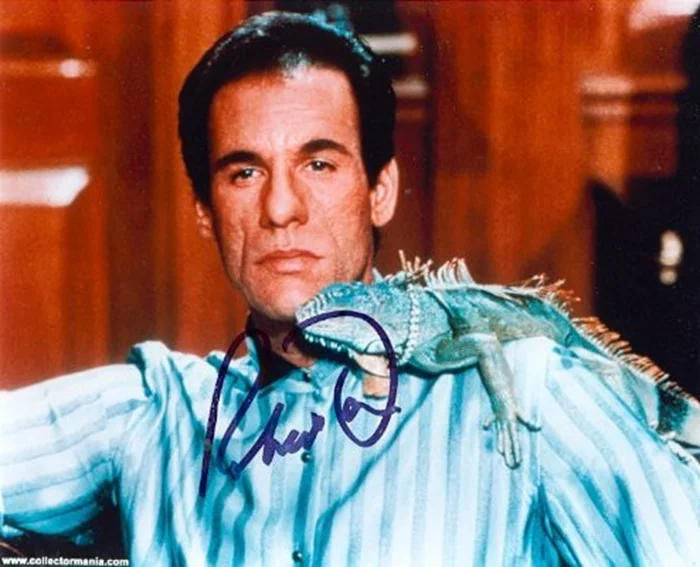 Robert Davi autograph