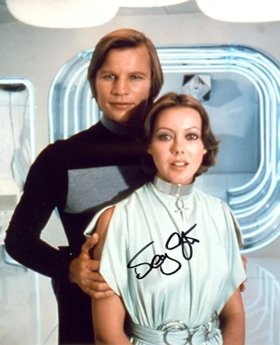Jenny Agutter autograph
