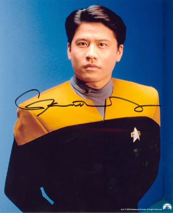 Garrett Wang autograph