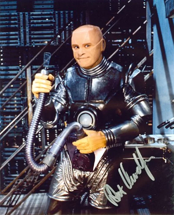 Robert Llewellyn autograph
