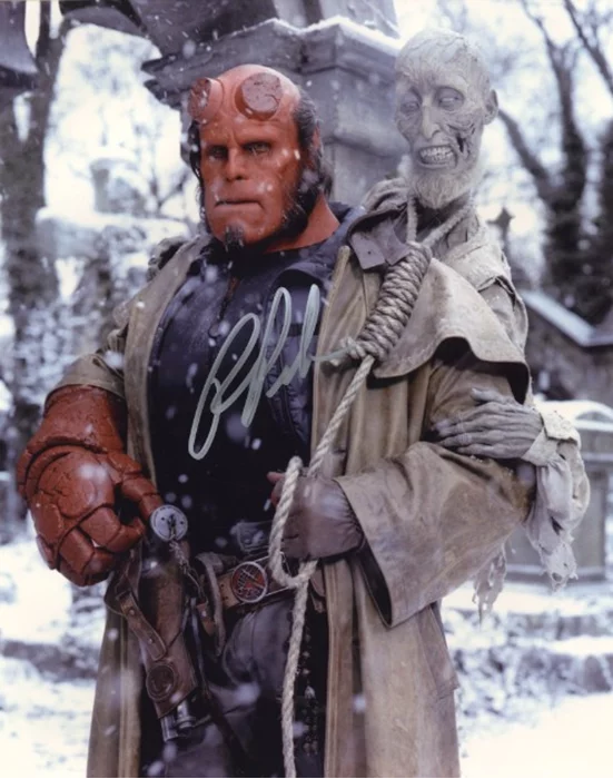 Ron Perlman autograph