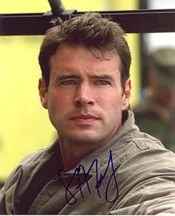 Scott Foley autograph