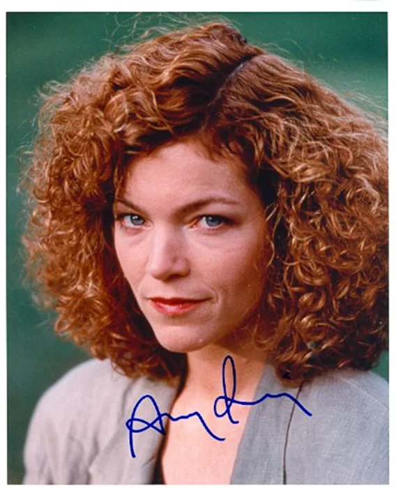 Amy Irving autograph