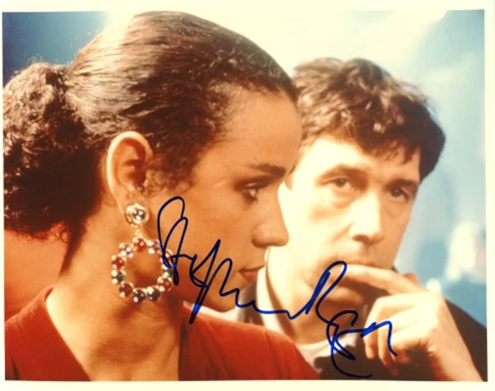 Stephen Rea autograph