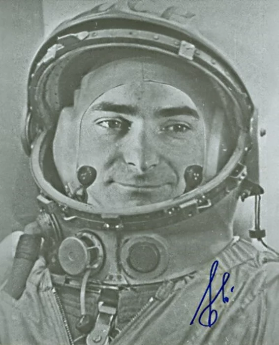 Valery Bykovsky autograph