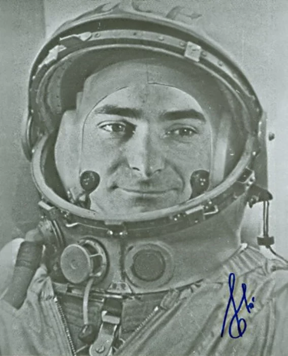 Valery Bykovsky autograph
