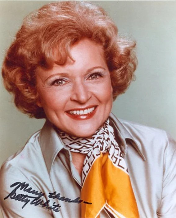 Betty White autograph
