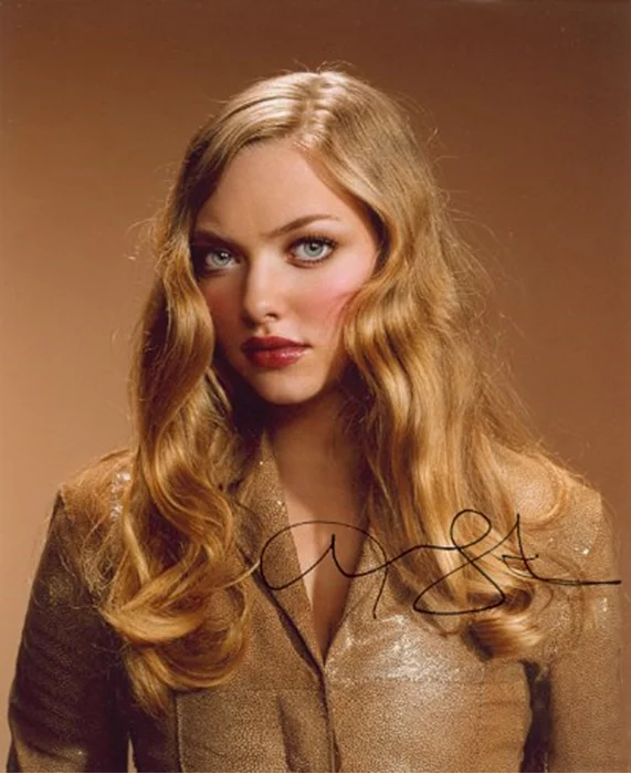Amanda Seyfried autograph