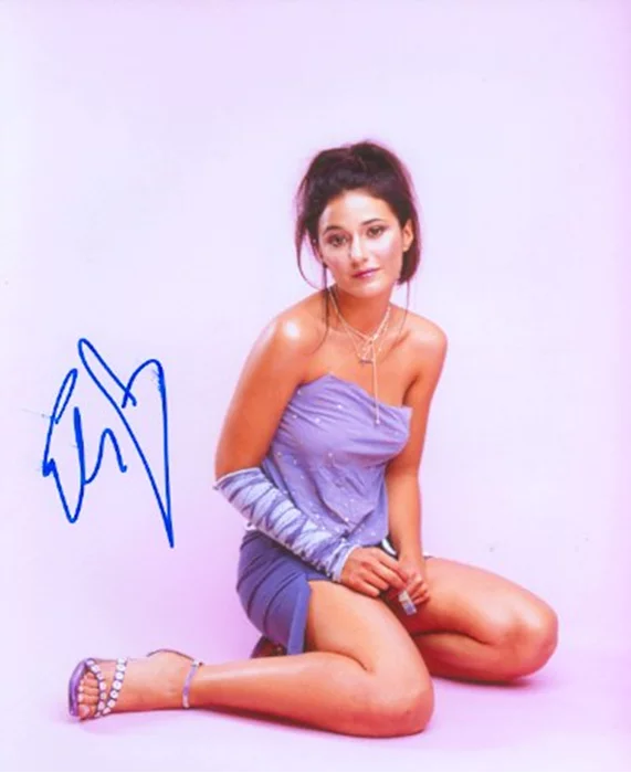 Emmanuelle Chriqui autograph