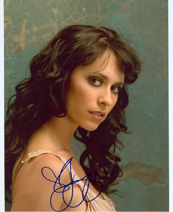 Jennifer Love Hewitt autograph