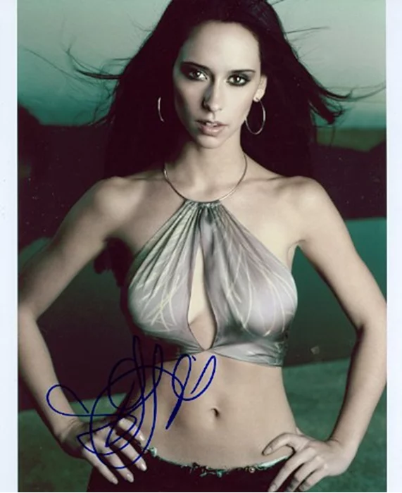 Jennifer Love Hewitt autograph