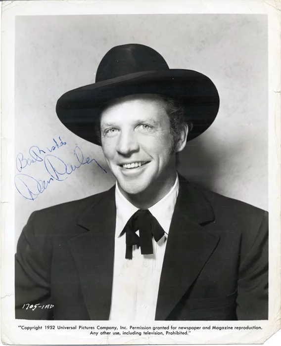 Dan Dailey autograph