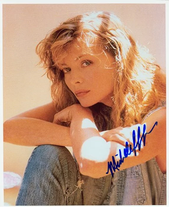 Michelle Pfeiffer autograph