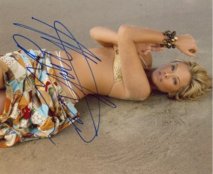 Kristanna Loken autograph
