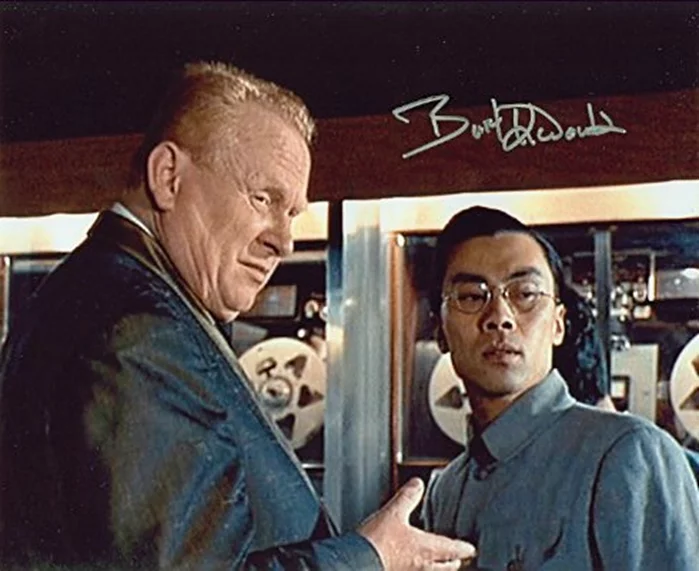 Burt Kwouk autograph