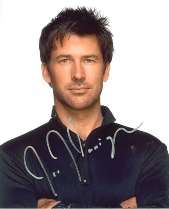 Joe Flanigan autograph