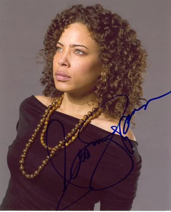 Tawny Cypress autograph