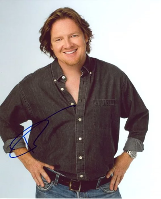 Donal Logue autograph